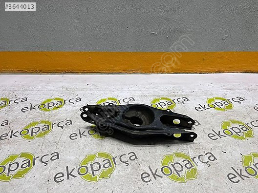 MERCEDES C SERİSİ 2009 2015 ARKA ALT SALINCAK A2043503506