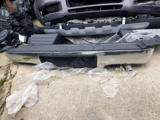 TOYOTA HİLUX ARKA TAMPON