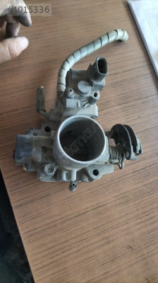 Toyota Corolla 11610-8I25 gaz kelebeği