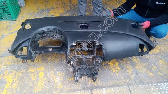Opel Astra J Torpido Gövdesi - 13301067