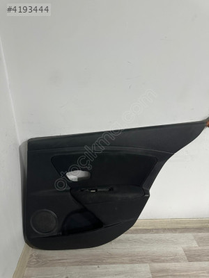 RENAULT FLUENCE SAG ARKA KAPI DÖŞEMESİ 829A06433R