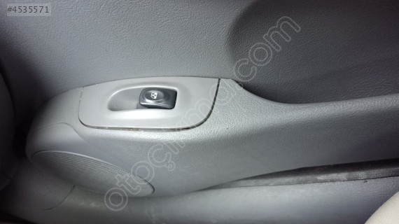renault megane sağ ön kapı cam düğmesi