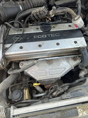 Vectra b Motor beşiği