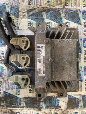 S180049016 D Ford Fiesta 1.6 Motor Beyni