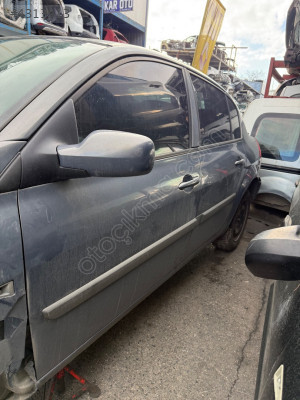 7751473728 MEGANE 2 II SOL ON KAPI ORJINAL