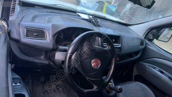 Fiat Doblo göğüslük komple torpido parçaları geniş aile
