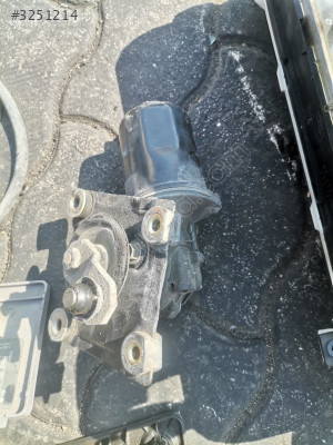 NİSSAN PRİMERA P11 SİLECEK MOTORU ORİJİNAL ÇIKMA