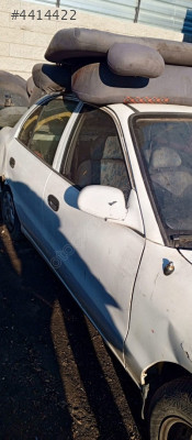 1998 Hyundai Accent yumurta kasa sağ ön kapı