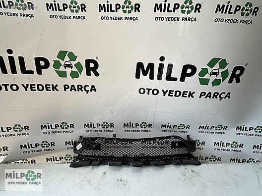 MERCEDES CLA A1178852122 ÖN TAMPON ORTA IZGARA
