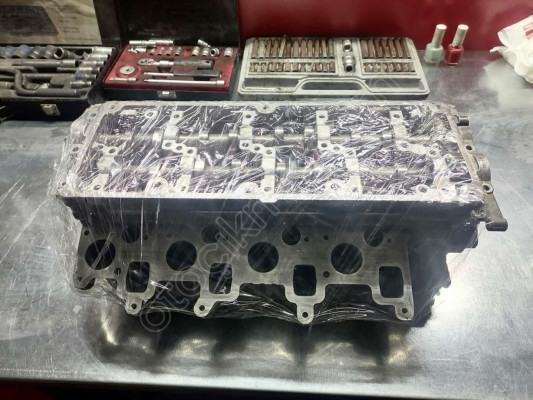 SEAT LEON 1.6 TDİ CAY CAYCA ÇIKMA SİLİNDİR KAPAĞI BAKIMLI