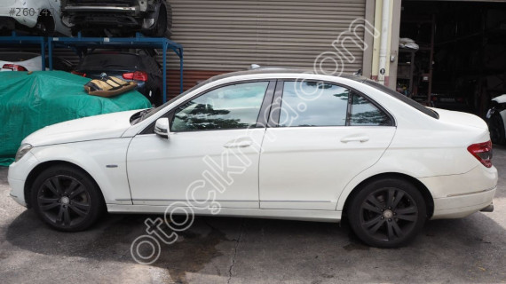 Mercedes C-Class için Ön Beşik, Arka Dingil, Sağ-Sol Sal