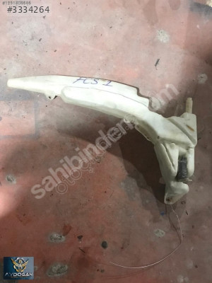 OTO CEM'DEN ÇIKMA FORD FOCUS 1 CAM SUYU DEPOSU