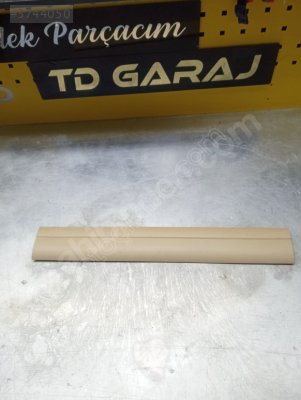 BMW E90 KAPI İÇİ BASAMAK BAKALİTİ