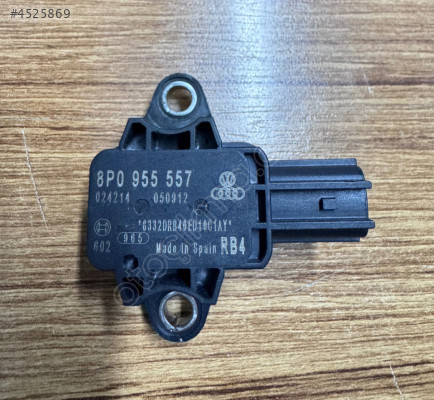 AUDI A3 A4 AIRBAG SENSÖRÜ 8P0955557
