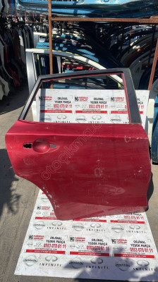 NİSSAN PULSAR SAĞ ARKA KAPI ÇIKMA YEDEK PARÇA