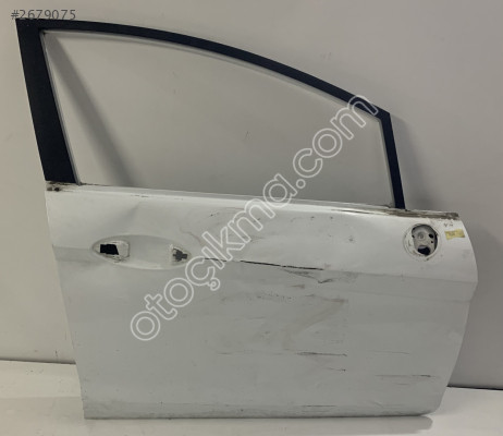 01681 FORD FİESTA SAĞ ÖN KAPI