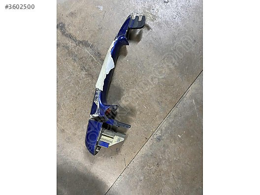 BMW E46 SAĞ KAPI AÇMA KOLU VE BADEMİ