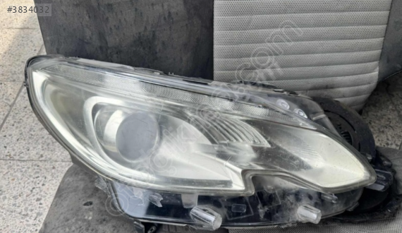 PEUGEOT 2008 SAĞ FAR ORJİNAL EYÜPCAN OTO'DA