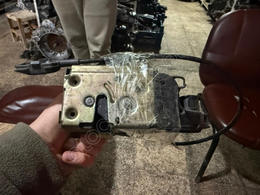 2004-08 RENAULT MEGANE 2 SOL ÖN KAPI KİLİDİ ORJ ÇIKMA