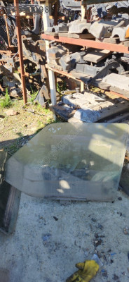 Wolksvagen transporter t4 sol ön kapı camı