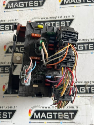 SİGORTA KUTUSU 9664055780 BSM-L11 PSA CİTROEN C3