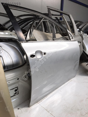 TOYOTA COROLLA Sağ Ön Kapı ve Parçaları - MİL OTO Çı