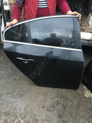 MİRİM OTODAN VOLVO S60 SAĞ ARKA KAPI DOLU