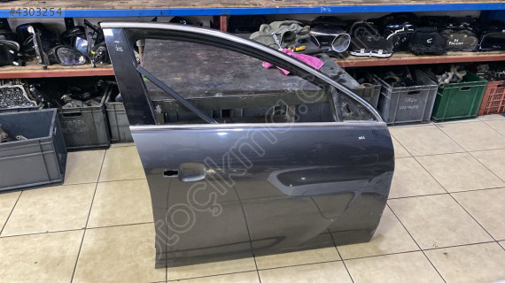 OPEL  INSİGNİA A SAĞ ÖN KAPI