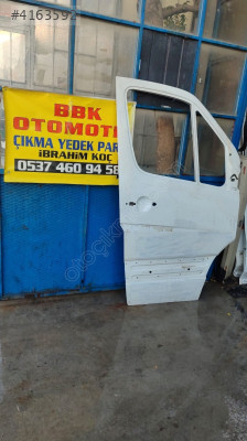 mercedes sprinter çıkma sağ ön kapı