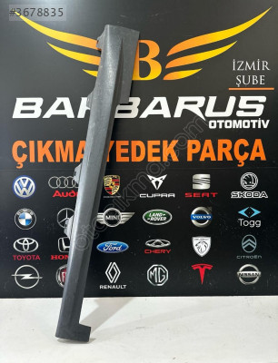 VW Scirocco Sağ Marşpiyel Kaplaması - 1K8-853-860-C