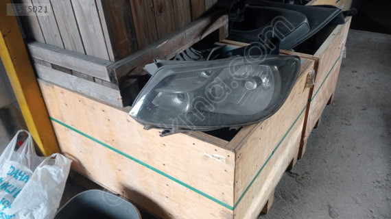 Volkswagen Caddy sol far çıkma