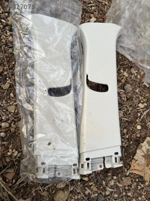 COURİER SAĞ SOL DİREK TRİM ET76A24583AD3AM1 ET76A24582AD3AM1