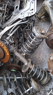 Renault 19 amortisör ve yayı