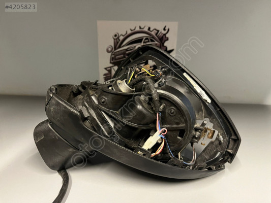 AUDİ A3 SOL AYNA ORJİNAL 8V1.857.409.S 9B9