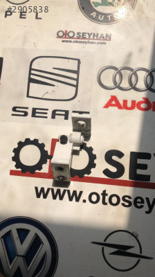 8X0831403E Seat Leon 2015 arka sol kapı üst menteşesi