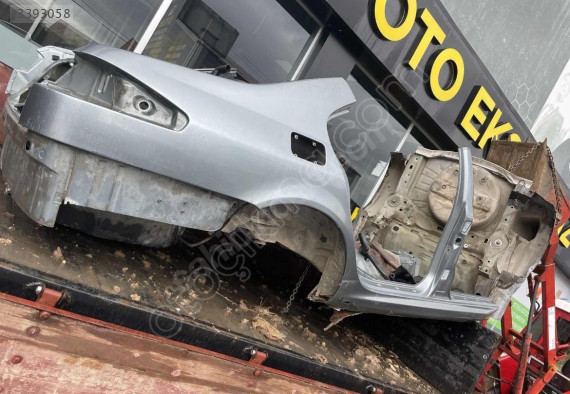 Peugeot 607 sağ arka çamurluk orijinal