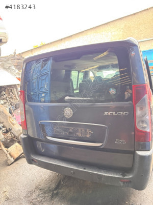 Fiat scudo bagaj kapağı dolu çıkma orijinal