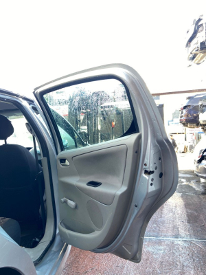 PEUGEOT 207    -  SAĞ ARKA KAPI