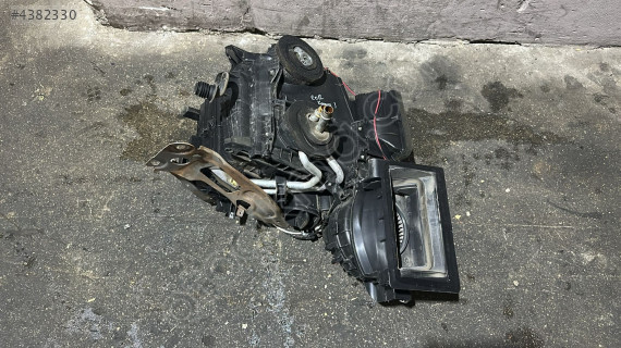 2010 RENAULT KANGOO 3 1.5 DİZEL ÖNDEN MARŞLI KALORİFER KAZANI