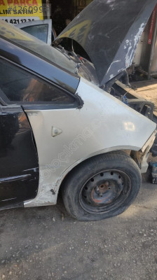 MİTSUBİSH COLT SAĞ ÖN ÇAMURLUK