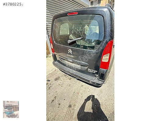 Citroen Berlingo 2011-2015 1.6 tdi Arka bagaj kapağı dolu hatas