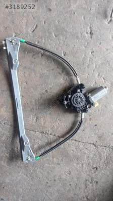 Renault Clio  sağ ön cam krikosu motorlu çıkma