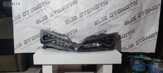 SEAT LEON SAĞ SOL ÖN FAR 2015-2019