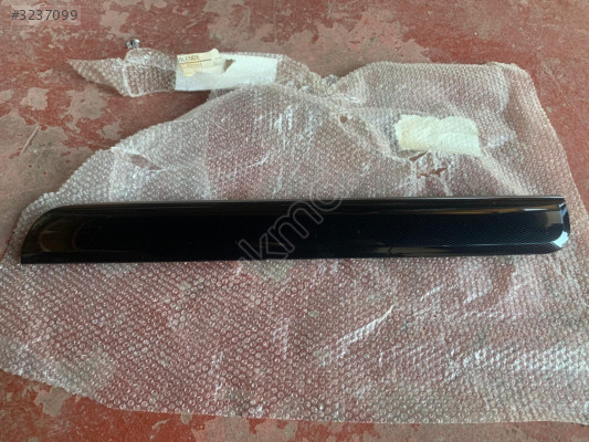 VOLKSWAGEN JETTA ÖN GÖĞÜS (TORPİDO) SÜS ÇITASI 5C7858529E