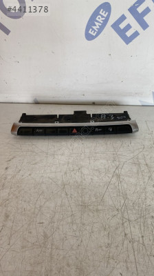 audi a3 2014 dörtlü çakar/flaşör düğmesi (son fiyat)