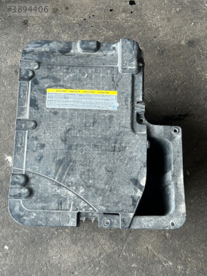 7C0801283 7C0907300 CRAFTER MAN TGE AKÜ TASİYİCİ ALT ÜST KAPAK