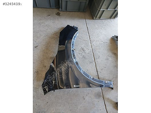 Nissan Qashqai sağ ön çamurluk
