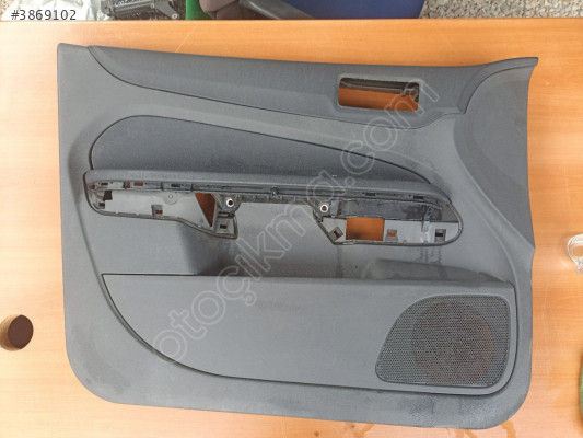 Ford Focus 2 Sol Ön Kapı Döşemesi