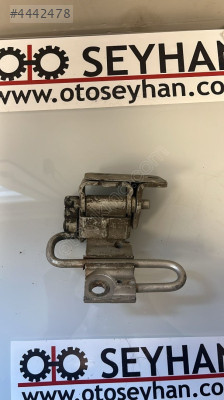 volkswagen bora passat b5 ön sağ kapı alt menteşesi