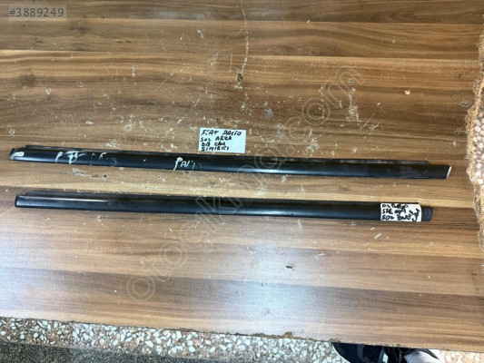 Orjinal Çıkma Fiat Palio Sol Ön Kapı Cam Fitili